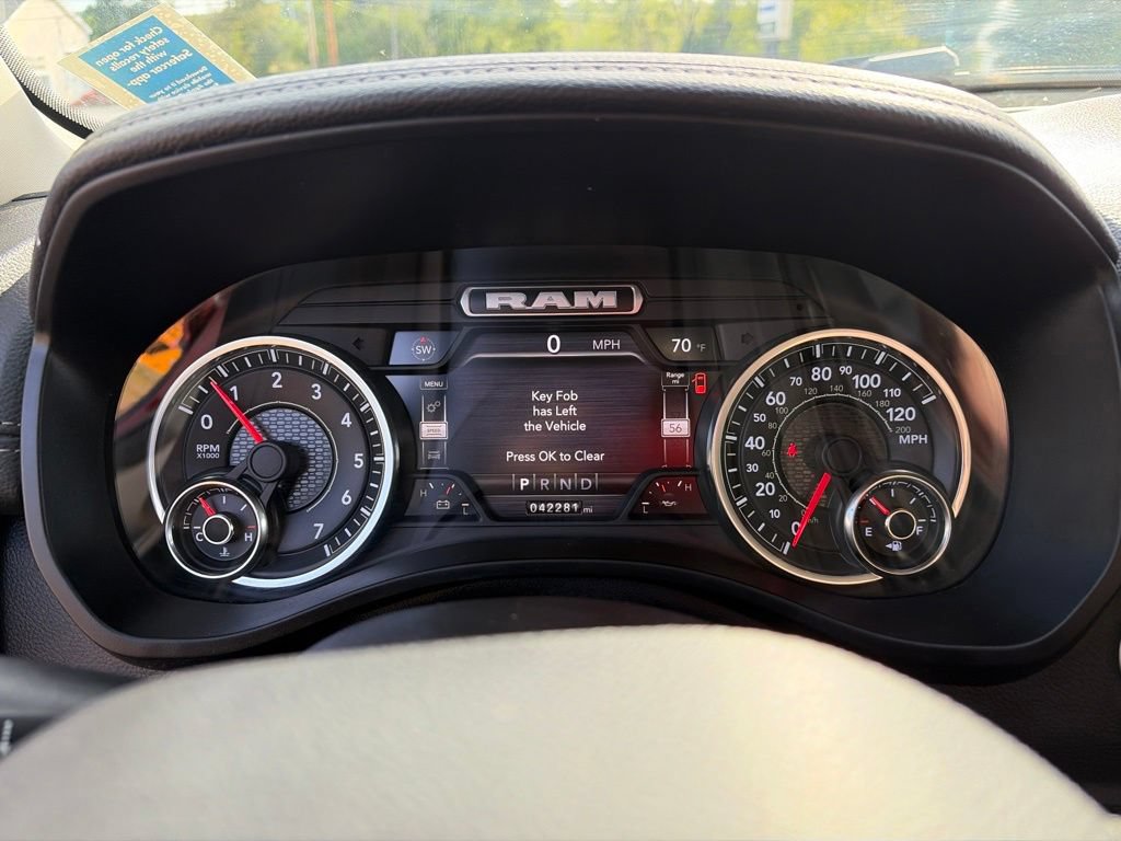 Used 2022 RAM 1500 Laramie AWD/4WD image 26