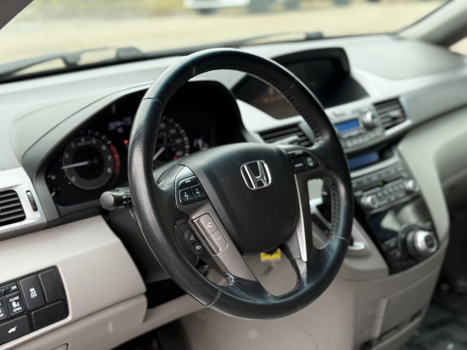 Used 2012 Honda Odyssey EX-L image 10