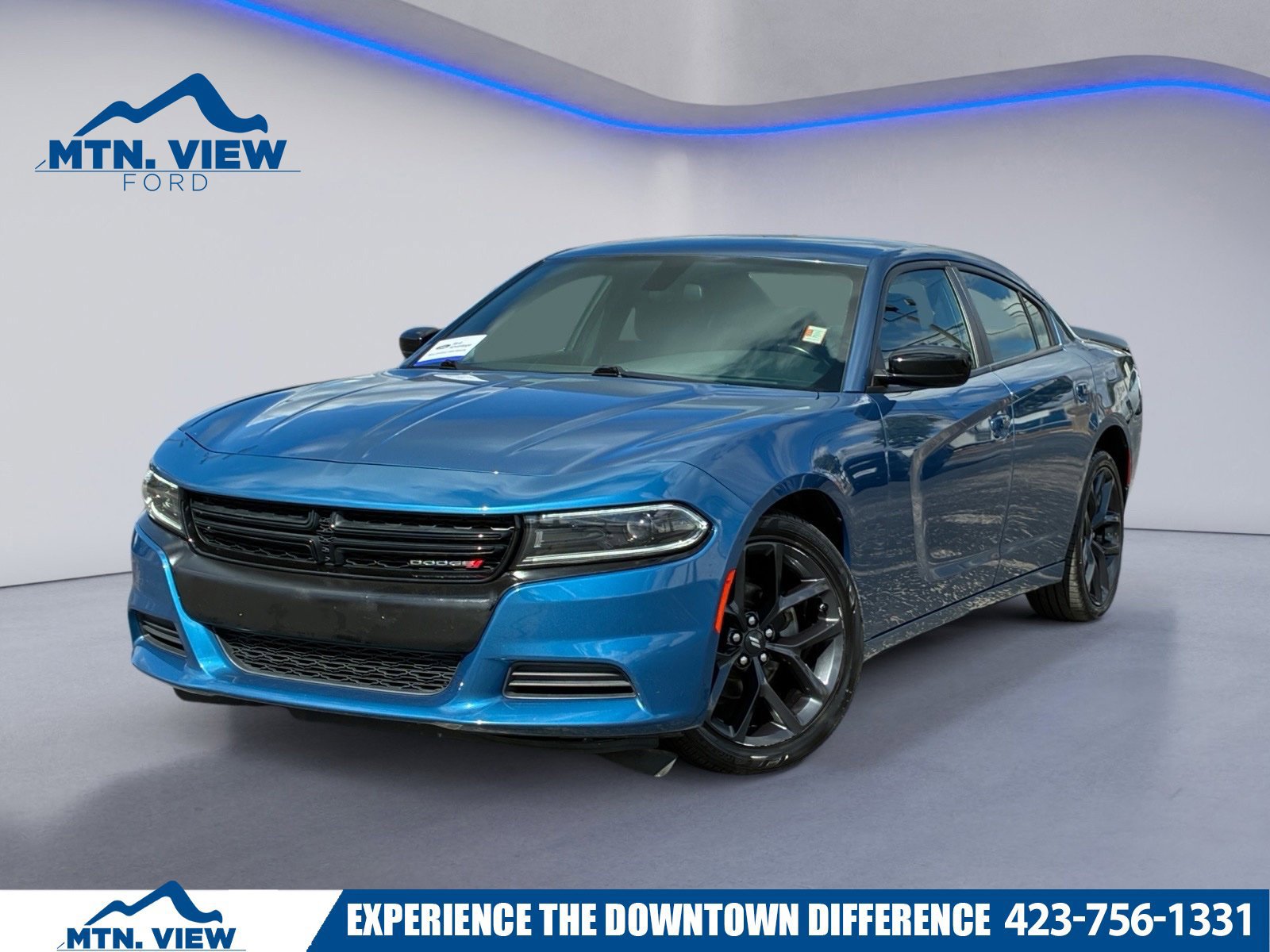 Used 2022 Dodge Charger SXT w/ Blacktop Package