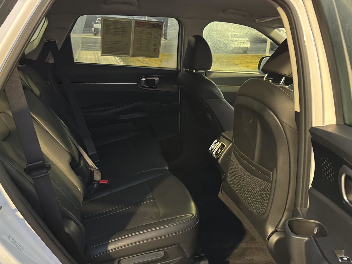 Used 2024 Kia Sorento S image 11