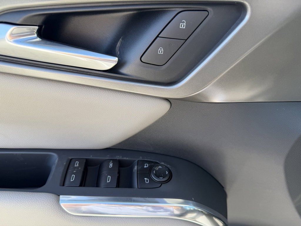 New 2026 Chevrolet Traverse LT w/ Driver Confidence Package image 14