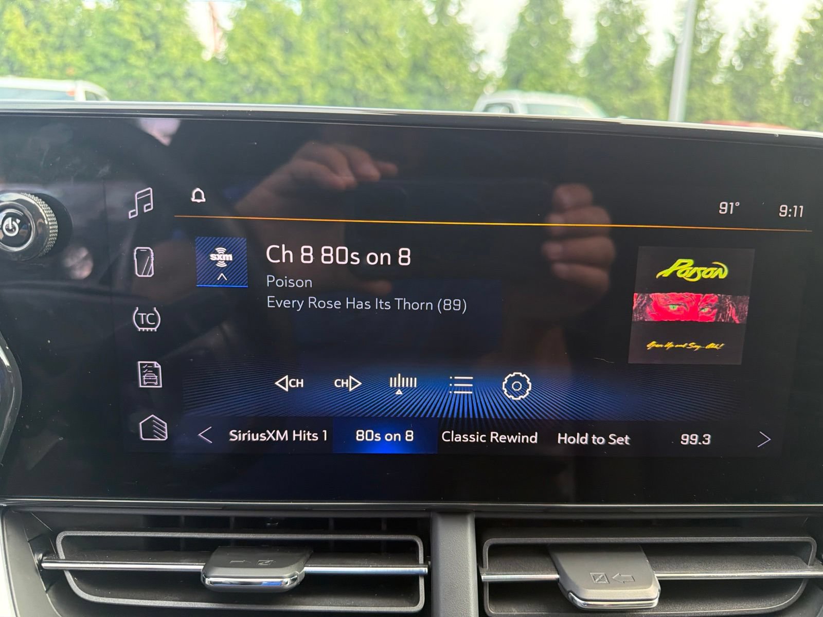 Used 2024 Chevrolet Trax LT w/ Driver Confidence Package FWD image 18