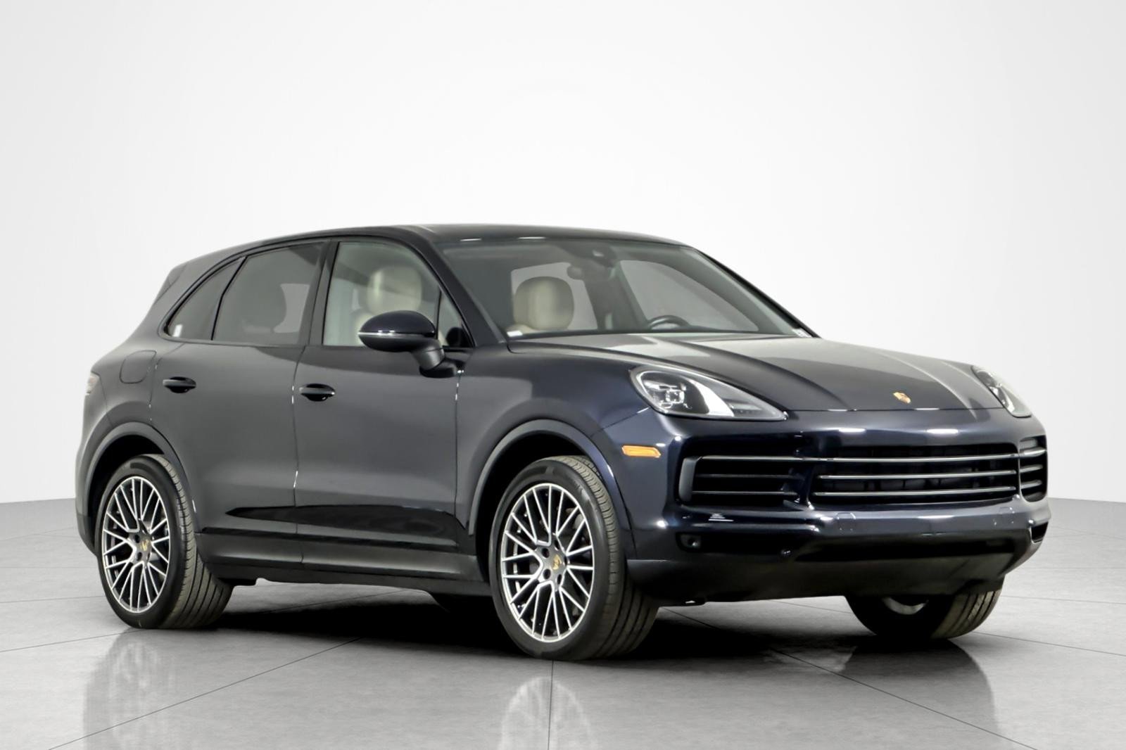 Used 2022 Porsche Cayenne Platinum Edition AWD/4WD image 7