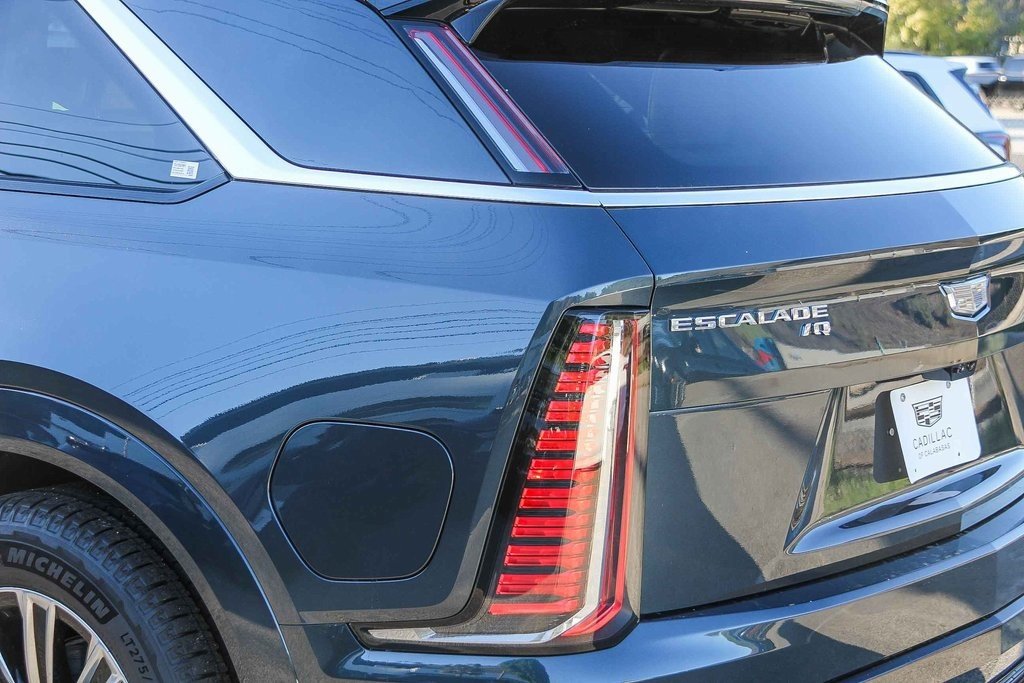New 2026 Cadillac Escalade IQ Luxury 1 image 7