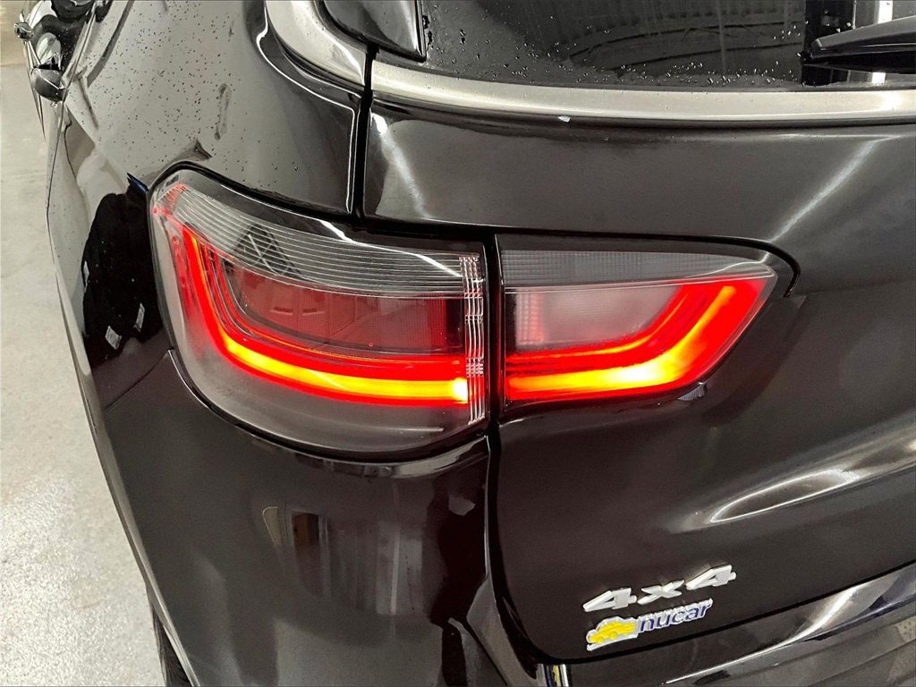 Used 2022 Jeep Compass Limited w/ Elite Group image 32