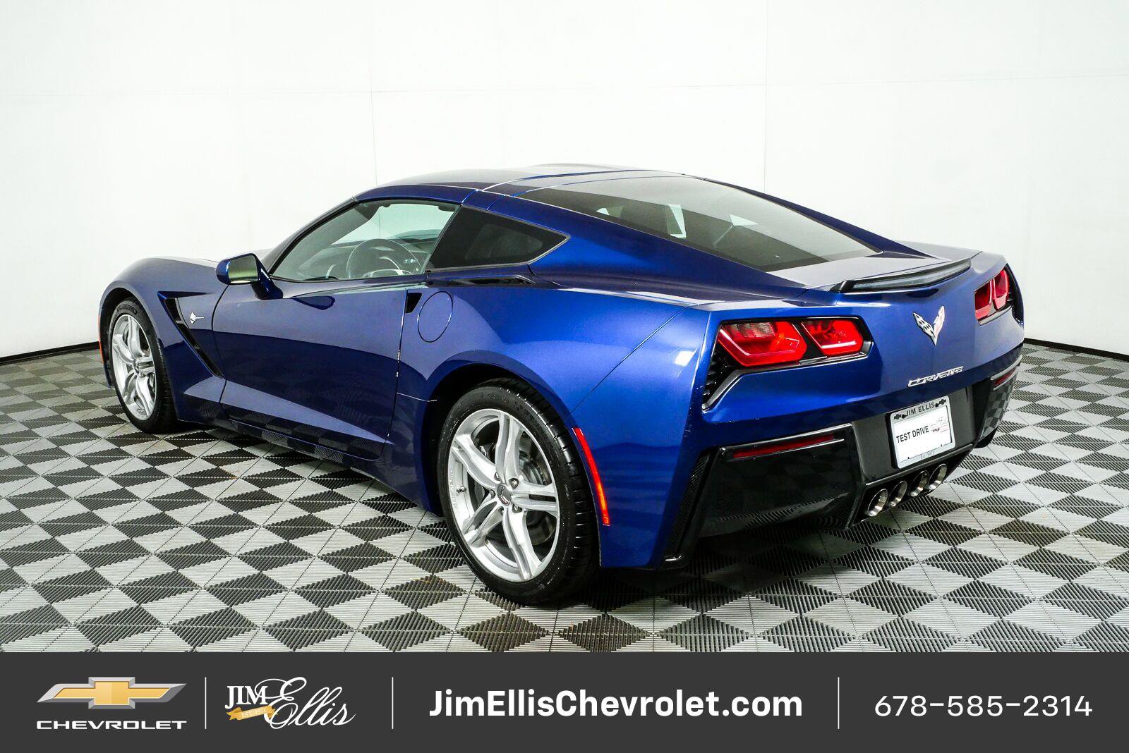 Used 2017 Chevrolet Corvette Stingray Coupe w/ 1LT RWD image 25