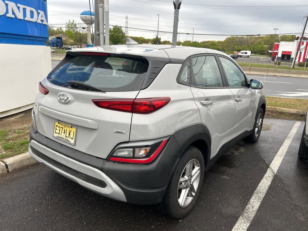 Used 2023 Hyundai Kona SE w/ Cargo Package AWD/4WD image 6