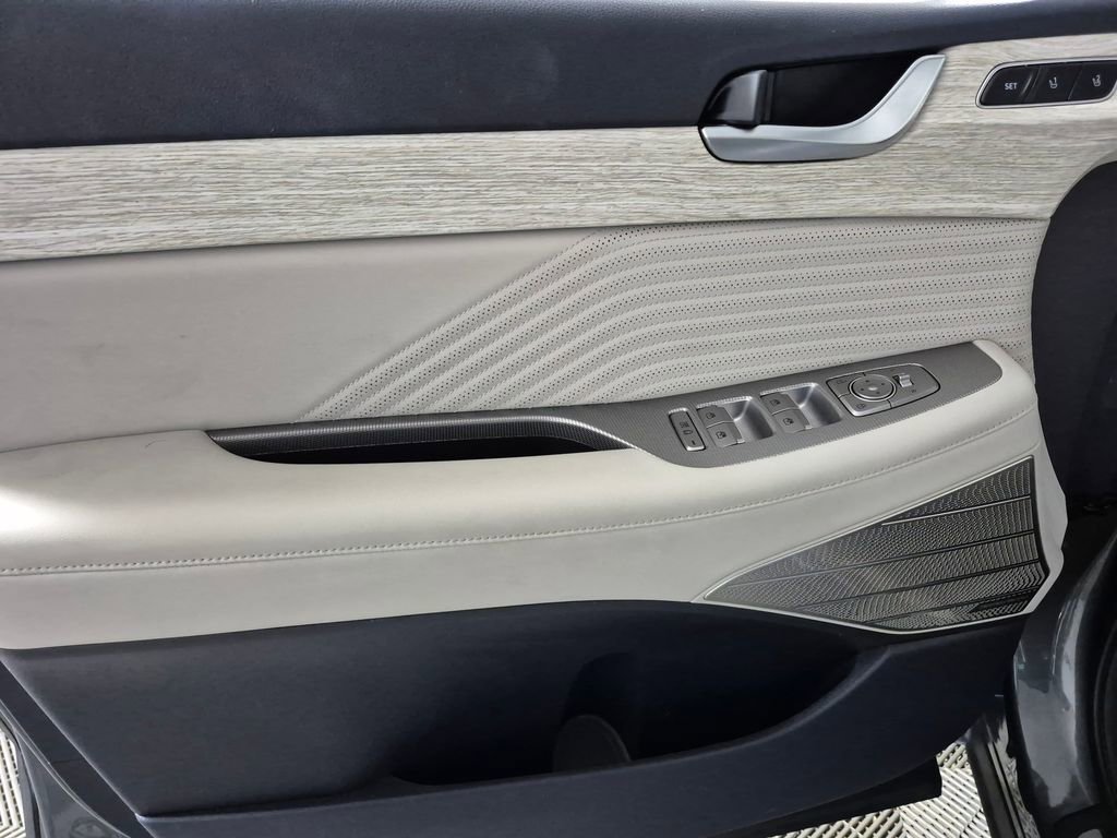 Used 2023 Hyundai Palisade Calligraphy w/ Cargo Package image 13