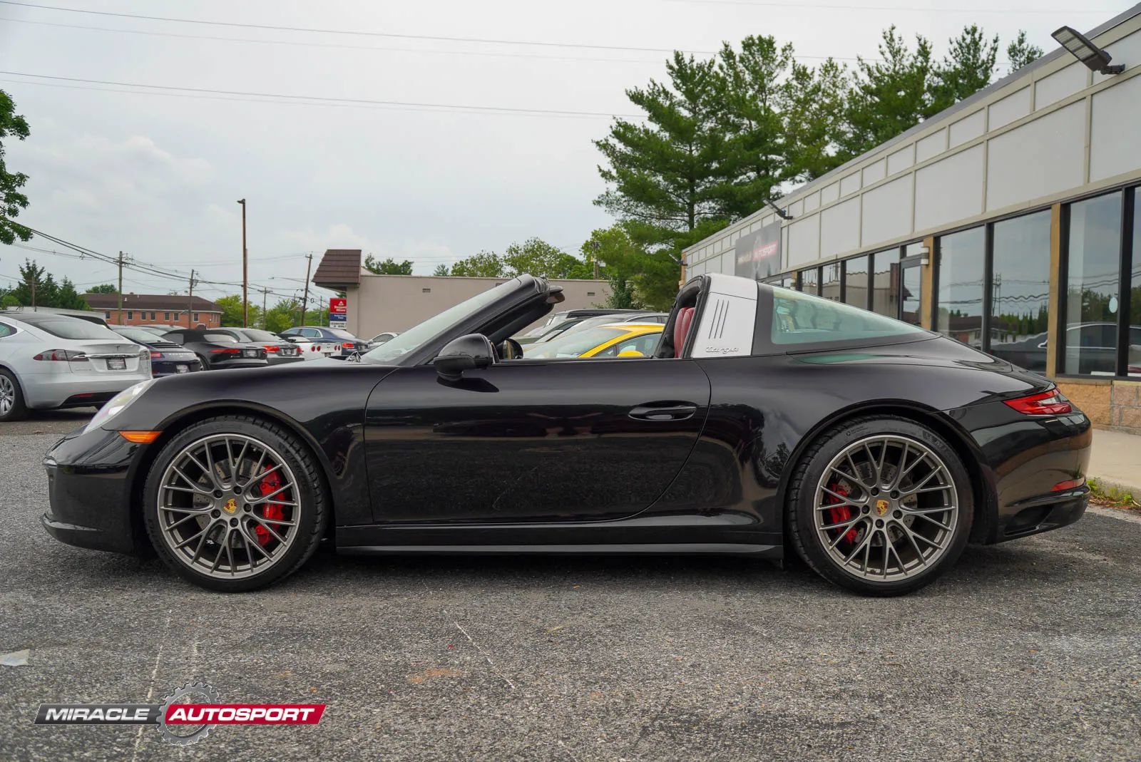 Used 2018 Porsche 911 Targa 4S AWD/4WD image 4