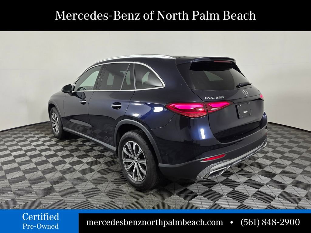Used 2024 Mercedes-Benz GLC 300 4MATIC image 4
