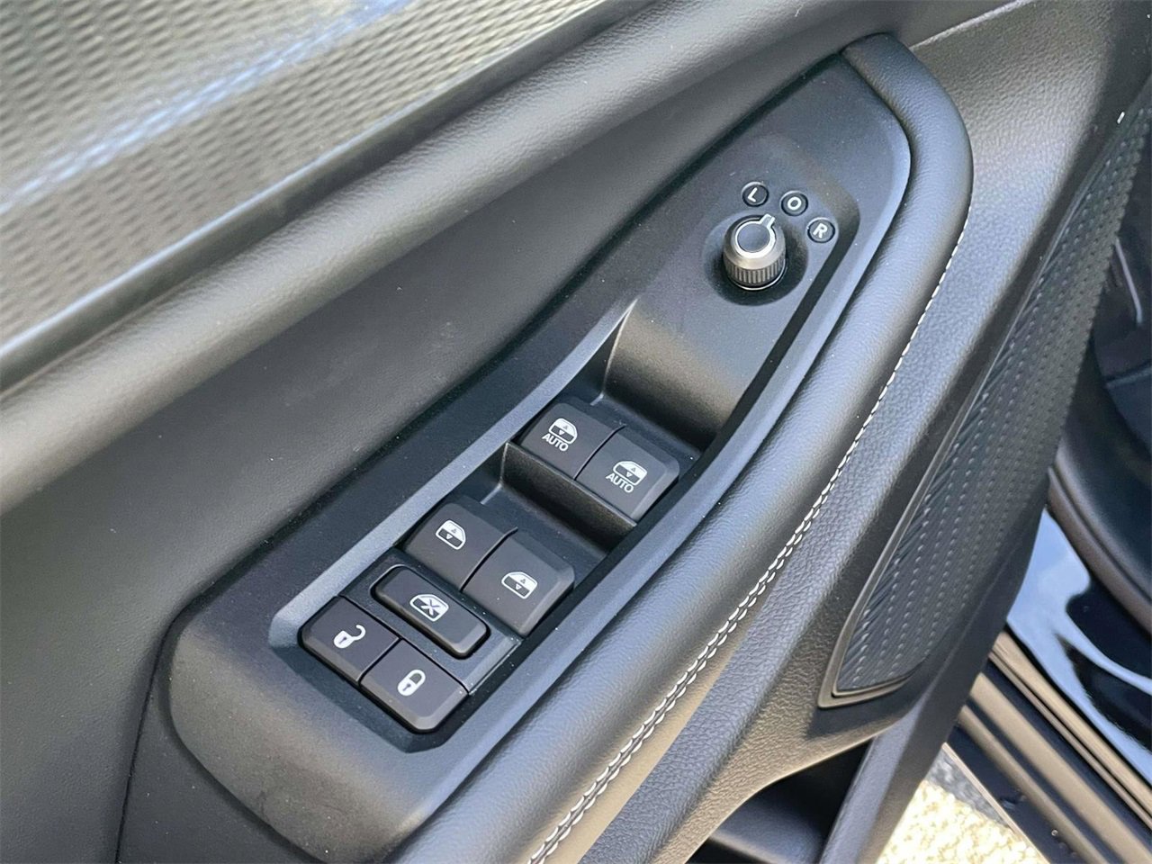 New 2025 Jeep Grand Cherokee Laredo X image 27