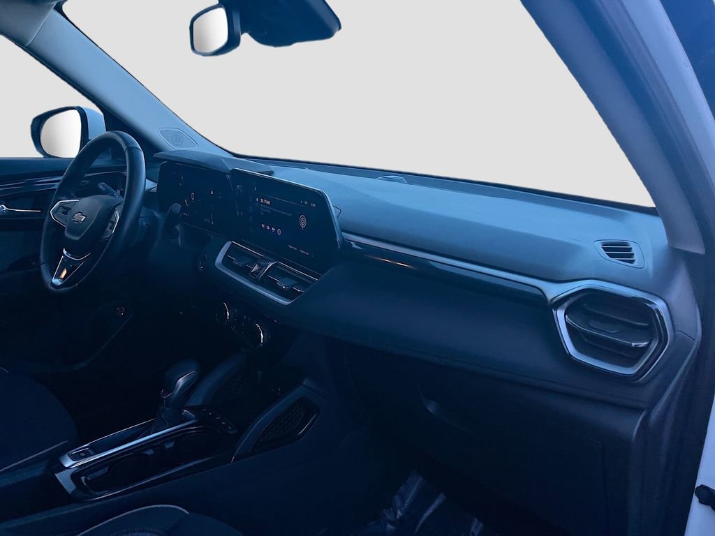 Used 2024 Chevrolet TrailBlazer LT w/ Convenience Package image 28