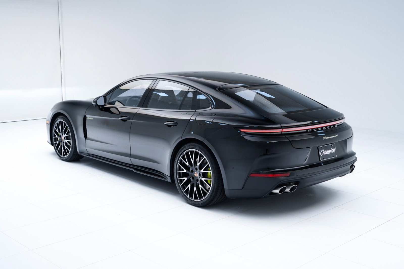 New 2026 Porsche Panamera 4 AWD/4WD image 3