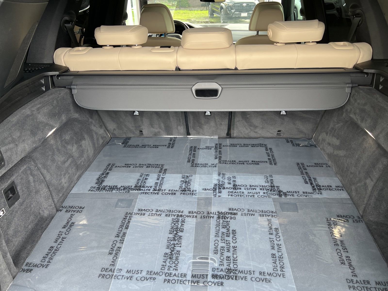 Used 2021 BMW X5 xDrive45e w/ Premium Package image 9