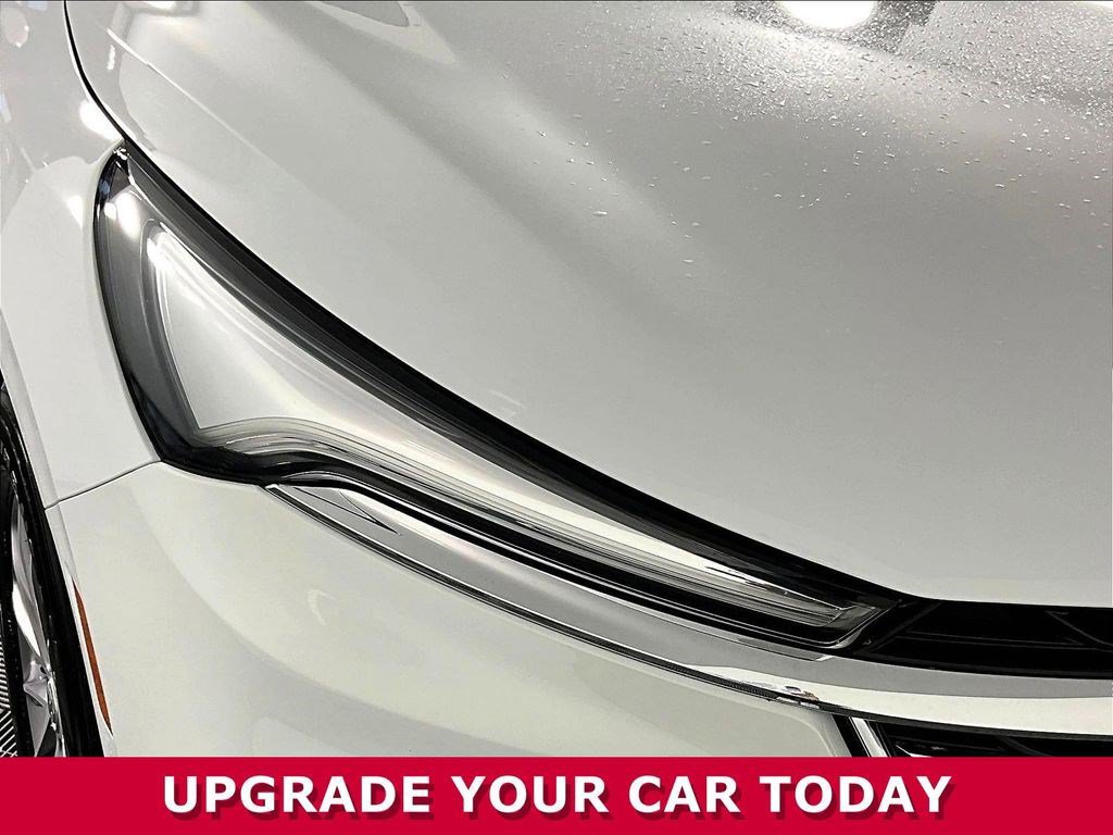 Used 2023 Buick Enclave Essence FWD image 28