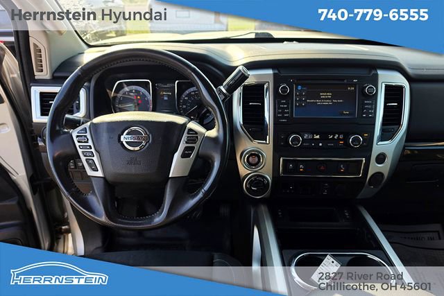 Used 2018 Nissan Titan SV AWD/4WD image 6