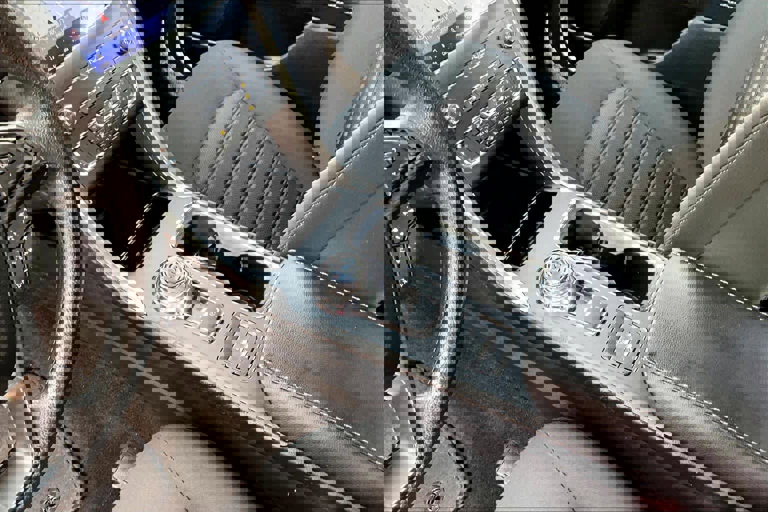 Used 2020 Ford Fusion SE image 17