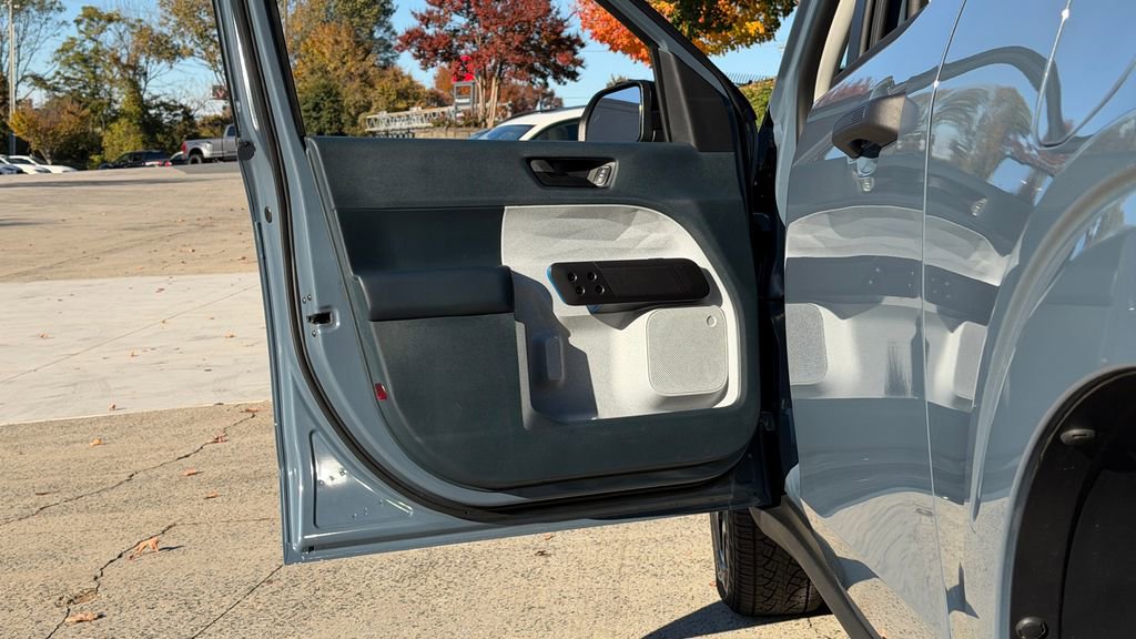 Used 2025 Ford Maverick XLT w/ XLT Luxury Package image 11