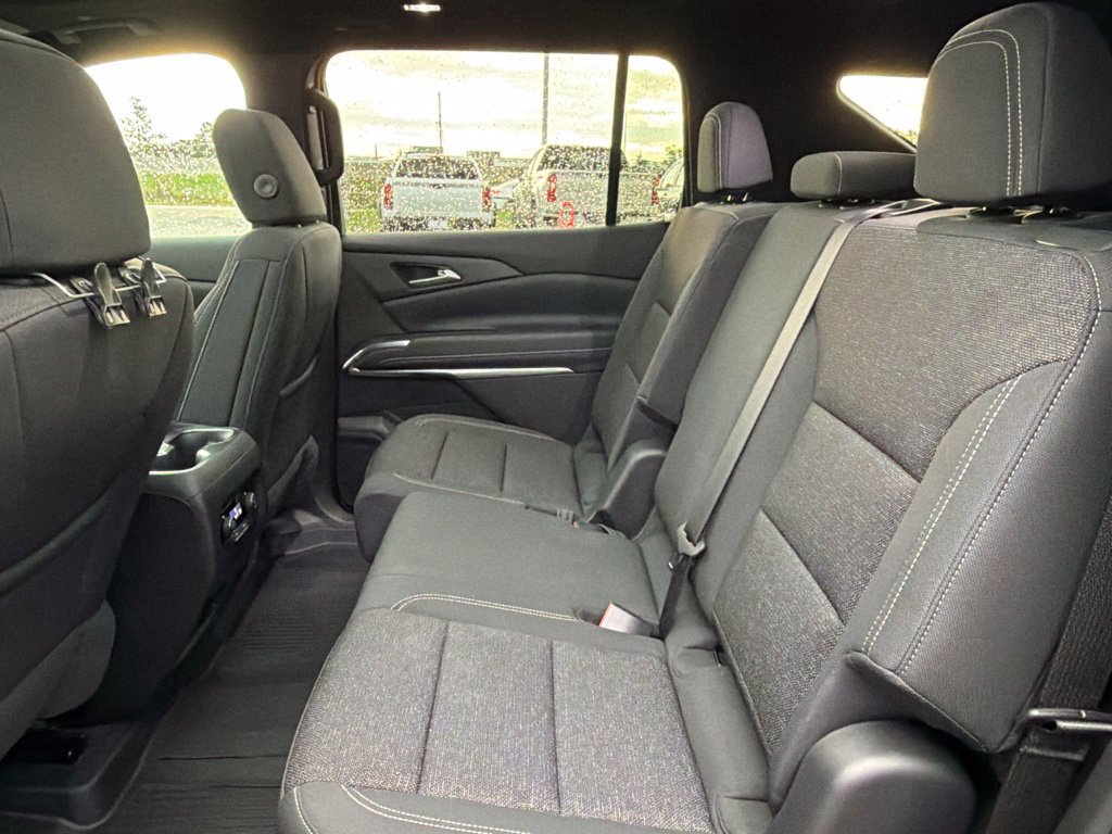 Used 2026 Chevrolet Traverse LT w/ Sun and Wheel Package AWD/4WD image 16