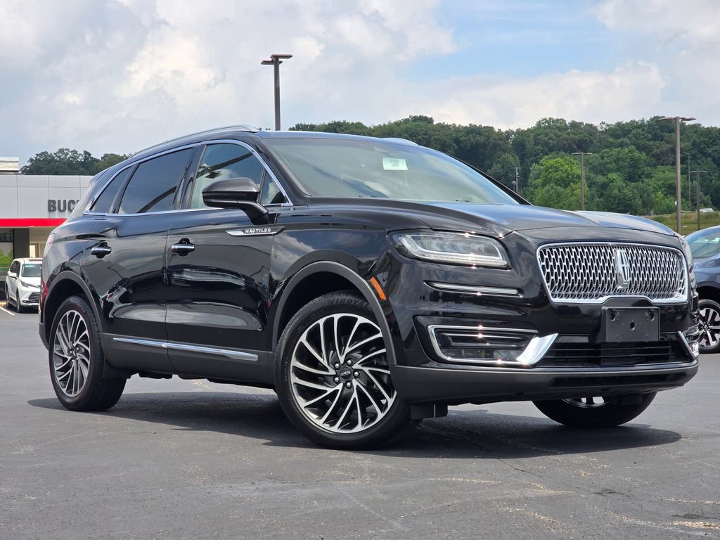 Used 2019 Lincoln Nautilus Reserve w/ Driver Assistance Package AWD/4WD image 2
