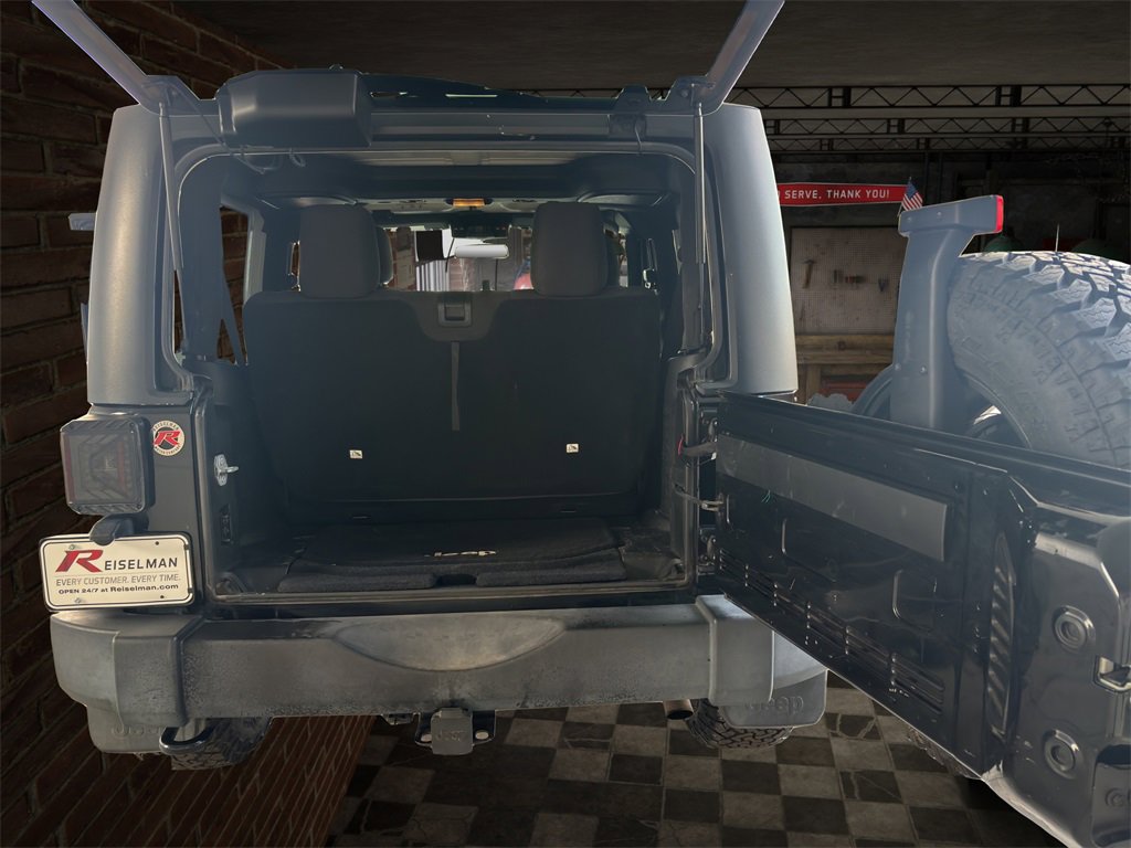 Used 2015 Jeep Wrangler Sport image 10