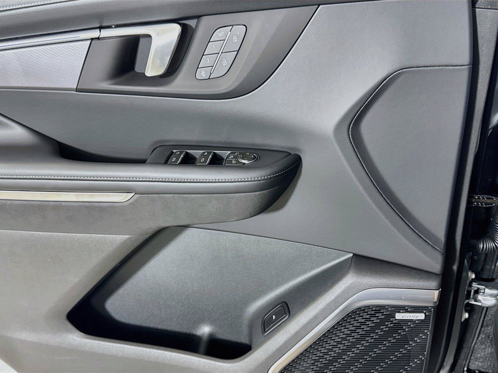 New 2027 Buick Enclave Sport Touring w/ Power Package FWD image 16