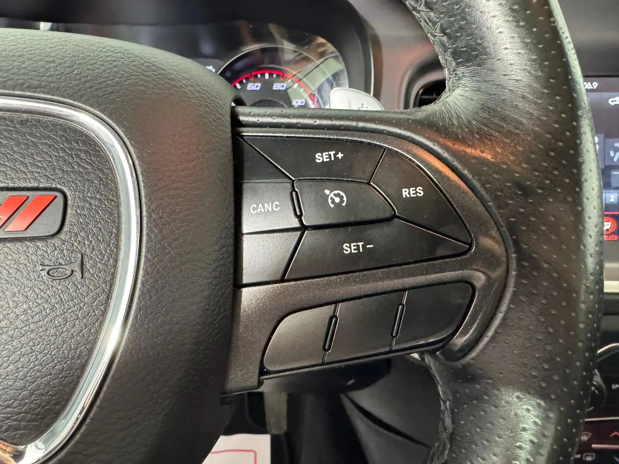 Used 2019 Dodge Charger SXT w/ Driver Confidence Group AWD/4WD image 16