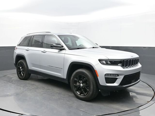 Used 2022 Jeep Grand Cherokee Limited image 7