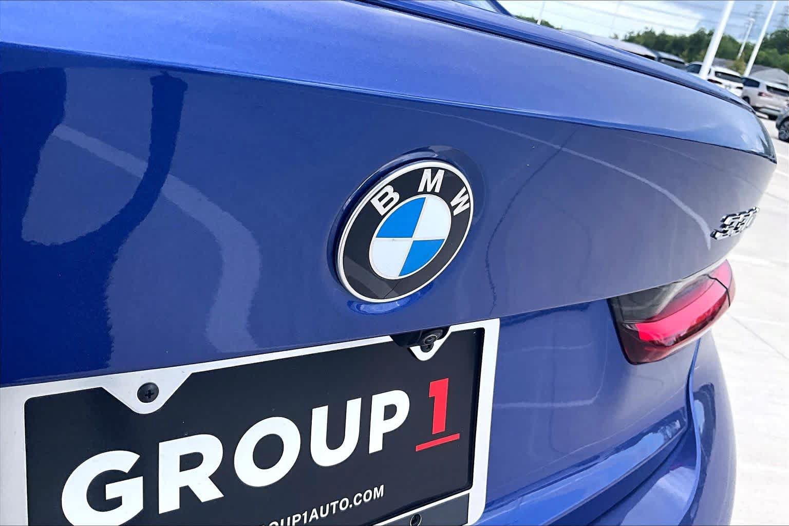 Used 2026 BMW 330i Sedan w/ M Sport Package RWD image 29