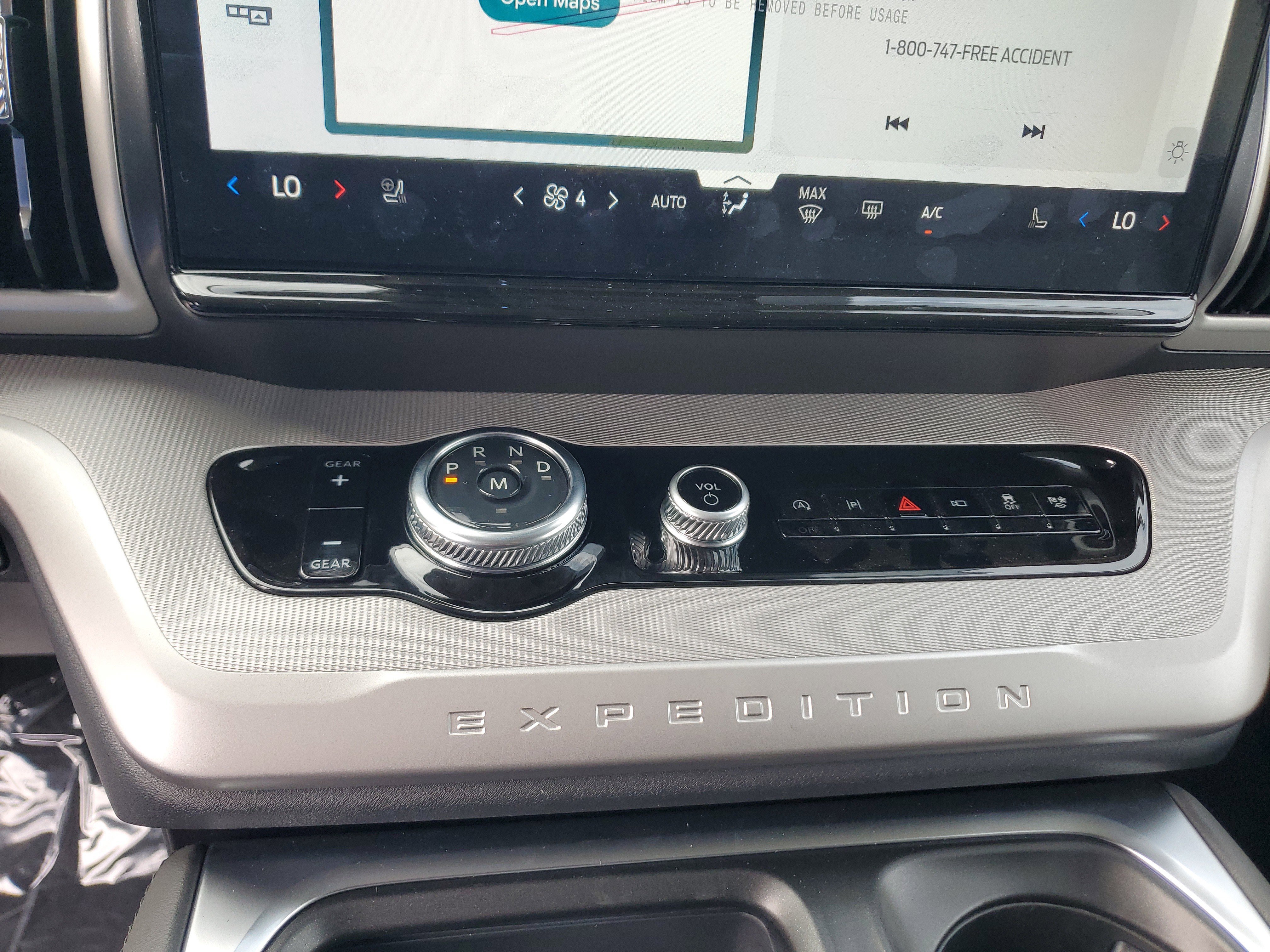 New 2026 Ford Expedition Active RWD image 18