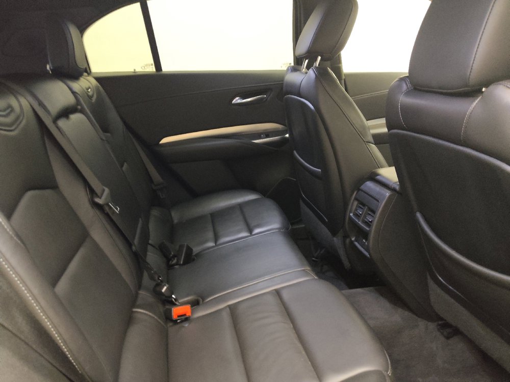 Used 2020 Cadillac XT4 Premium Luxury w/ Technology Package AWD/4WD image 19