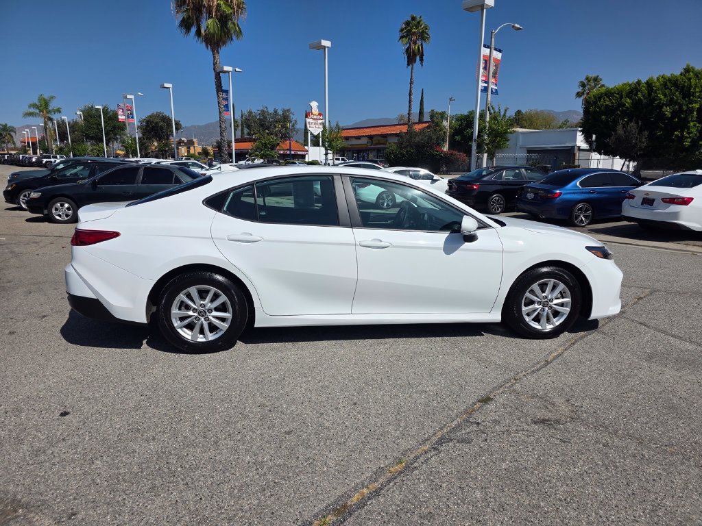 Used 2025 Toyota Camry LE FWD image 4
