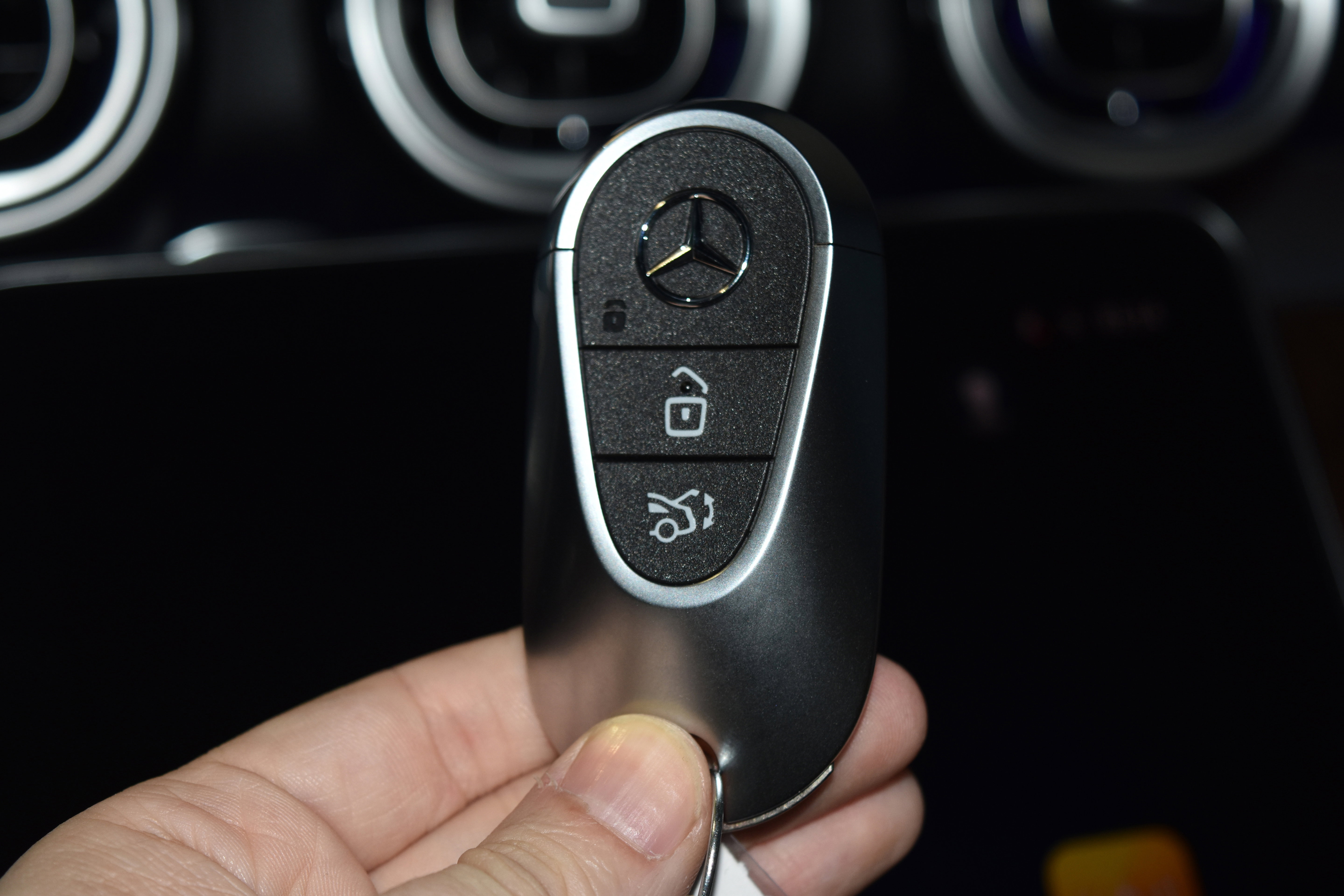 New 2026 Mercedes-Benz C 300 4MATIC Sedan image 13
