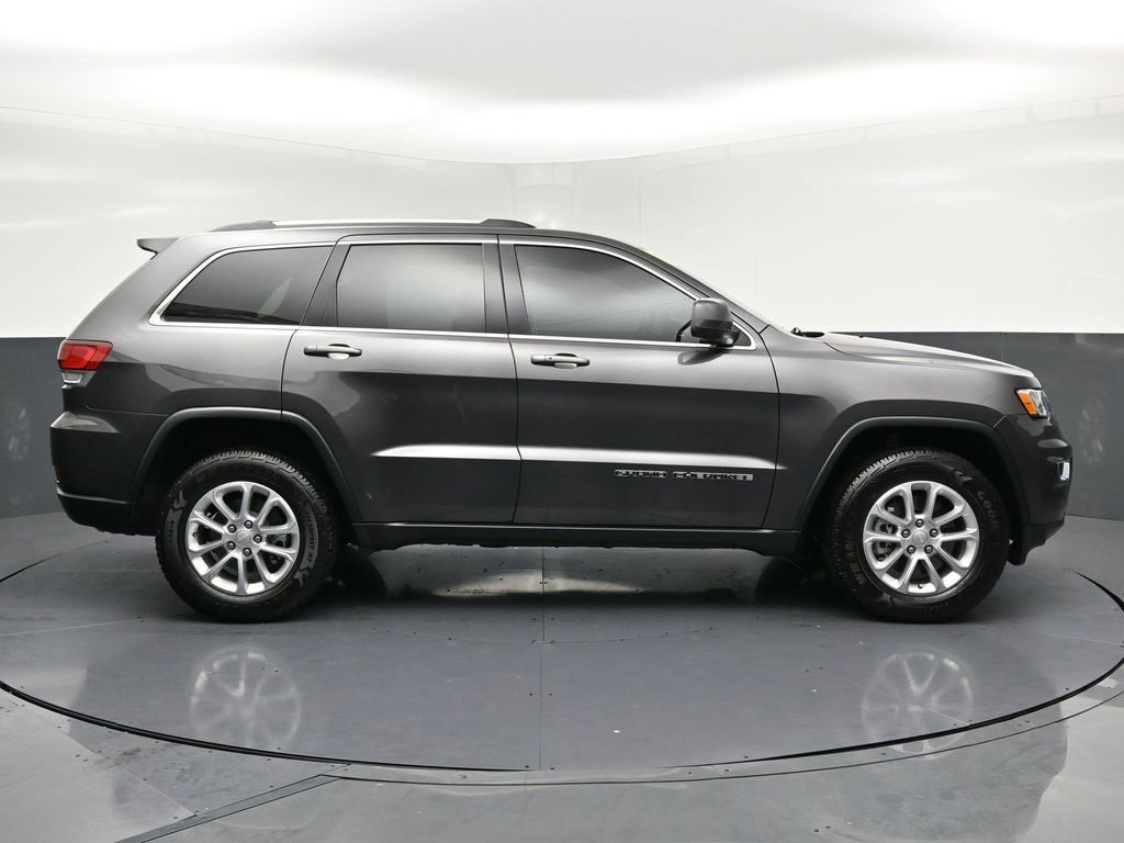 Used 2021 Jeep Grand Cherokee Laredo X image 28