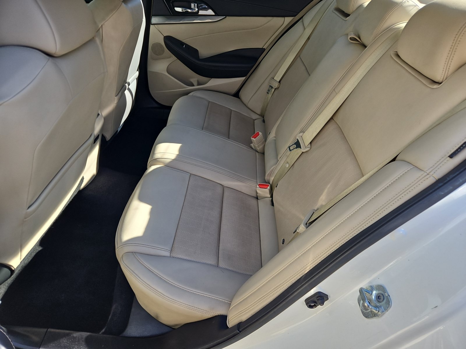 Used 2021 Nissan Maxima 3.5 SV w/ Floor Mat Group FWD image 14