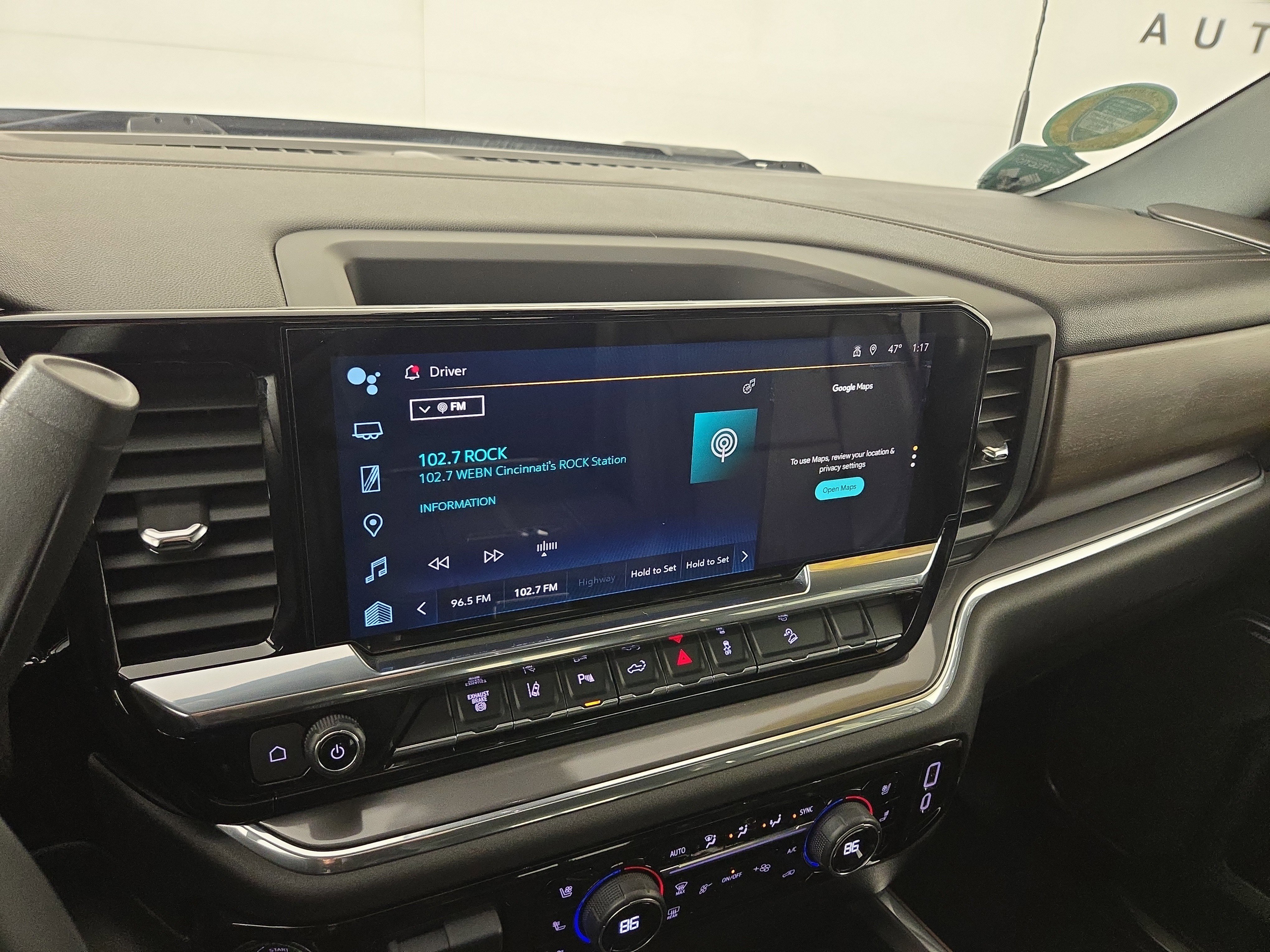 Used 2025 Chevrolet Silverado 3500 High Country w/ Technology Package image 18