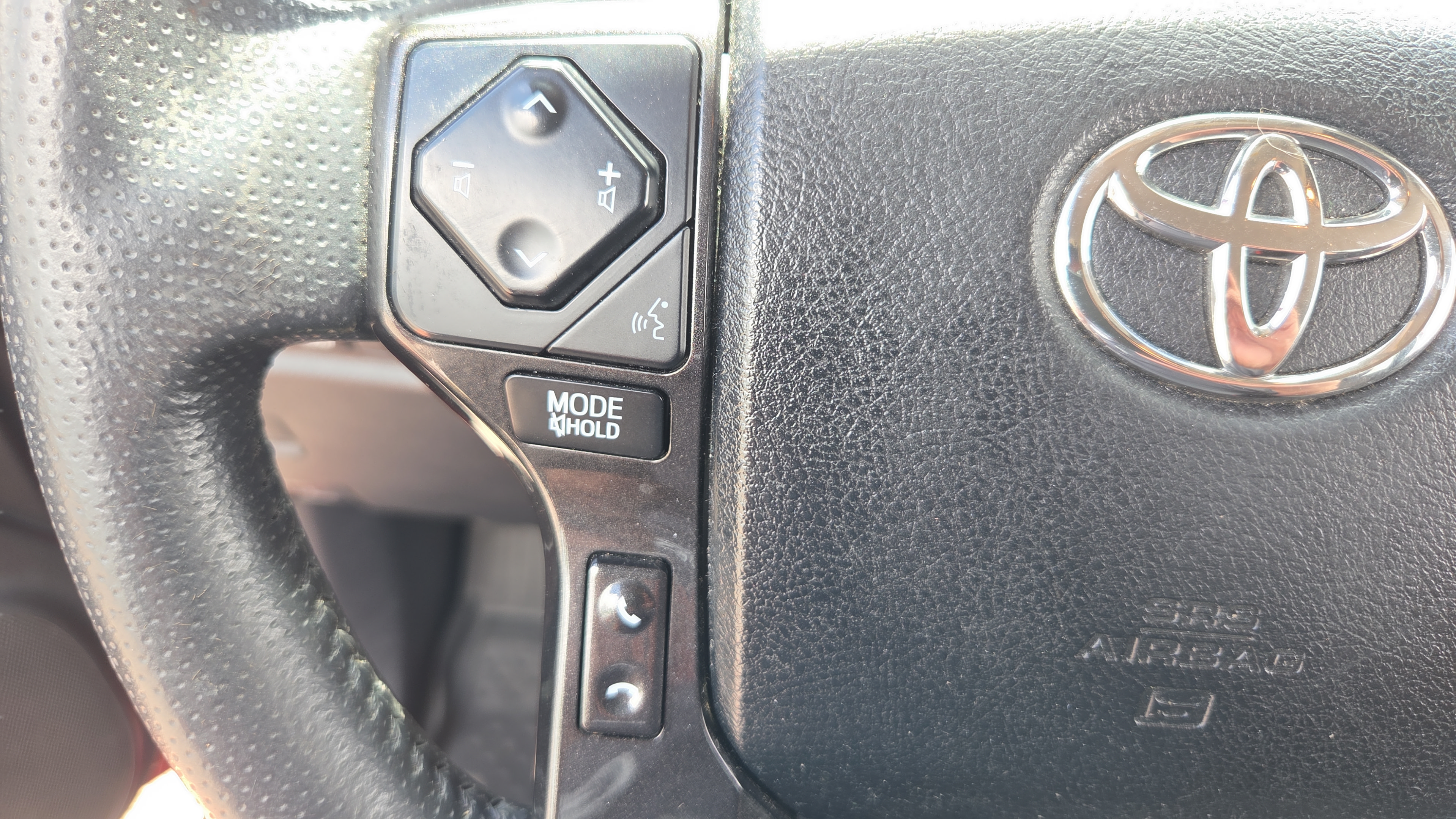 Certified 2021 Toyota 4Runner TRD Off-Road AWD/4WD image 18
