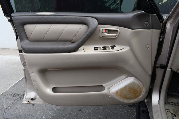 Used 2005 Toyota Land Cruiser image 13