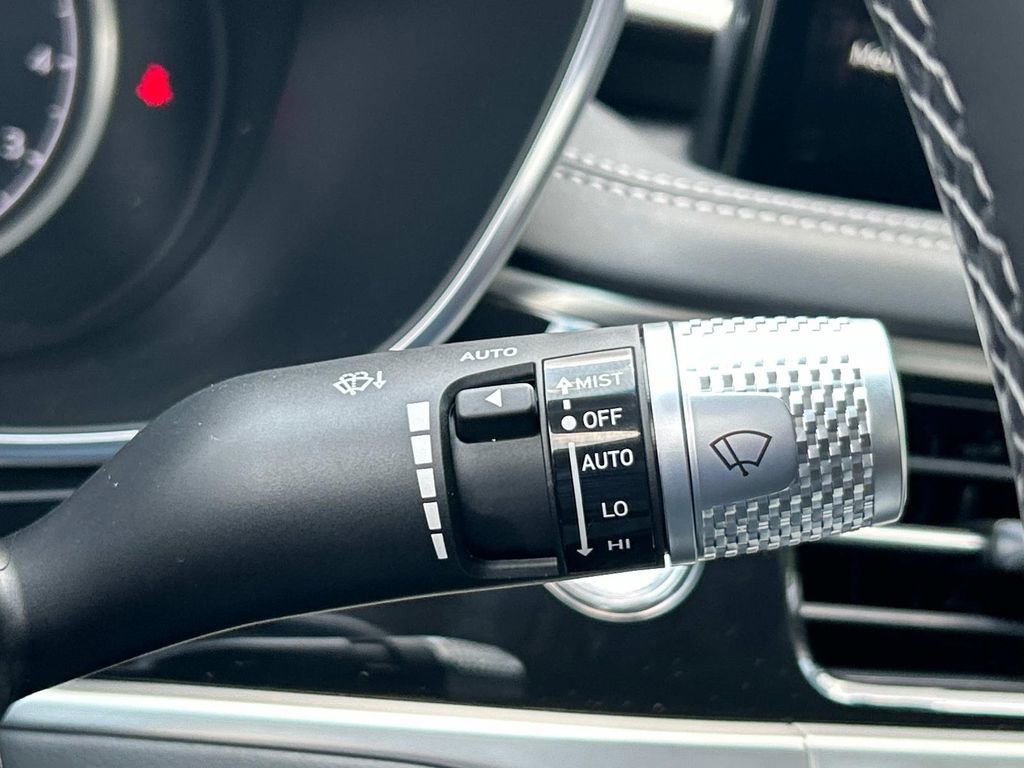 New 2026 Genesis G70 2.5T Prestige image 31