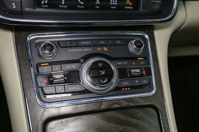 Used 2018 Lincoln Continental Select AWD/4WD image 26