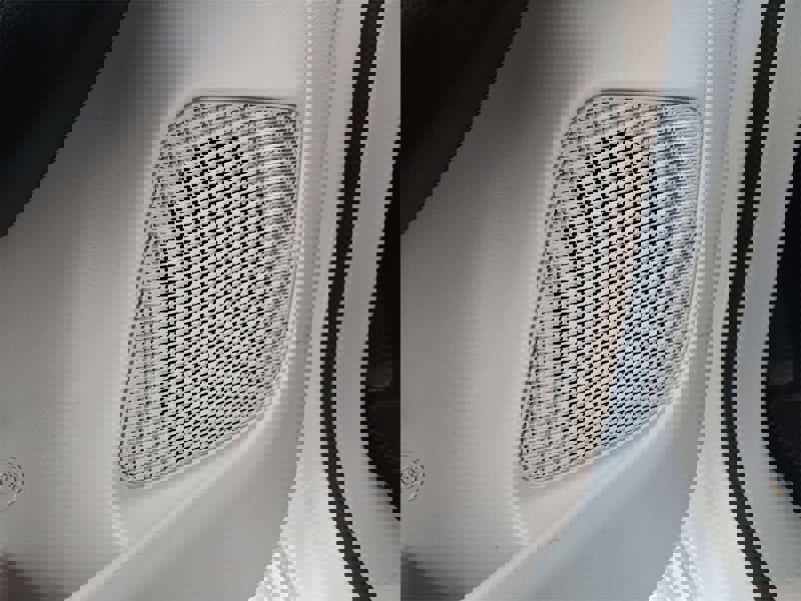 Used 2024 Chrysler Pacifica Touring-L image 30