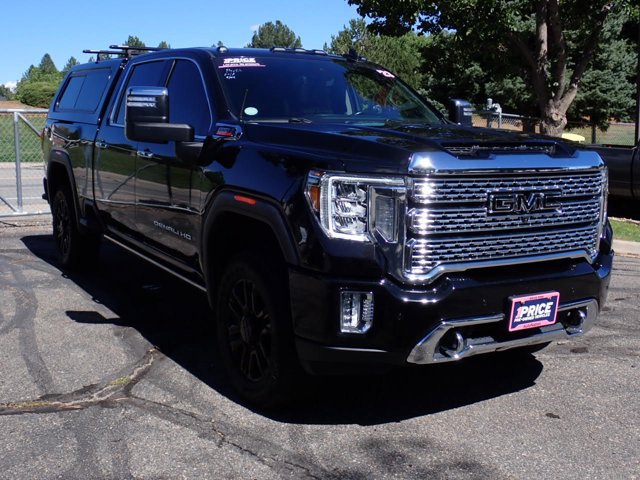 Used 2023 GMC Sierra 2500 Denali w/ Denali Black Diamond Edition AWD/4WD image 6
