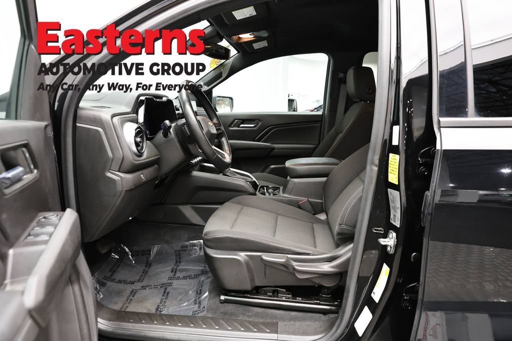 Used 2023 Chevrolet Colorado LT w/ LT Convenience Package AWD/4WD image 14
