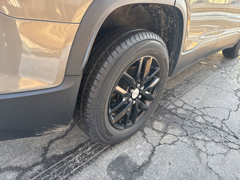 Used 2019 GMC Acadia SLT image 17