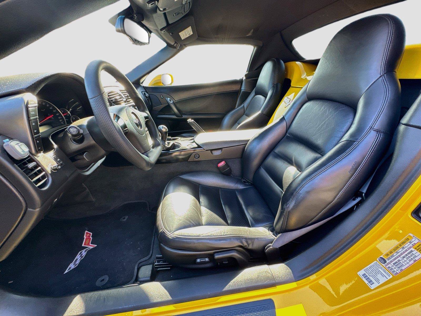 Used 2006 Chevrolet Corvette Convertible w/ Preferred Equipment Group RWD image 10