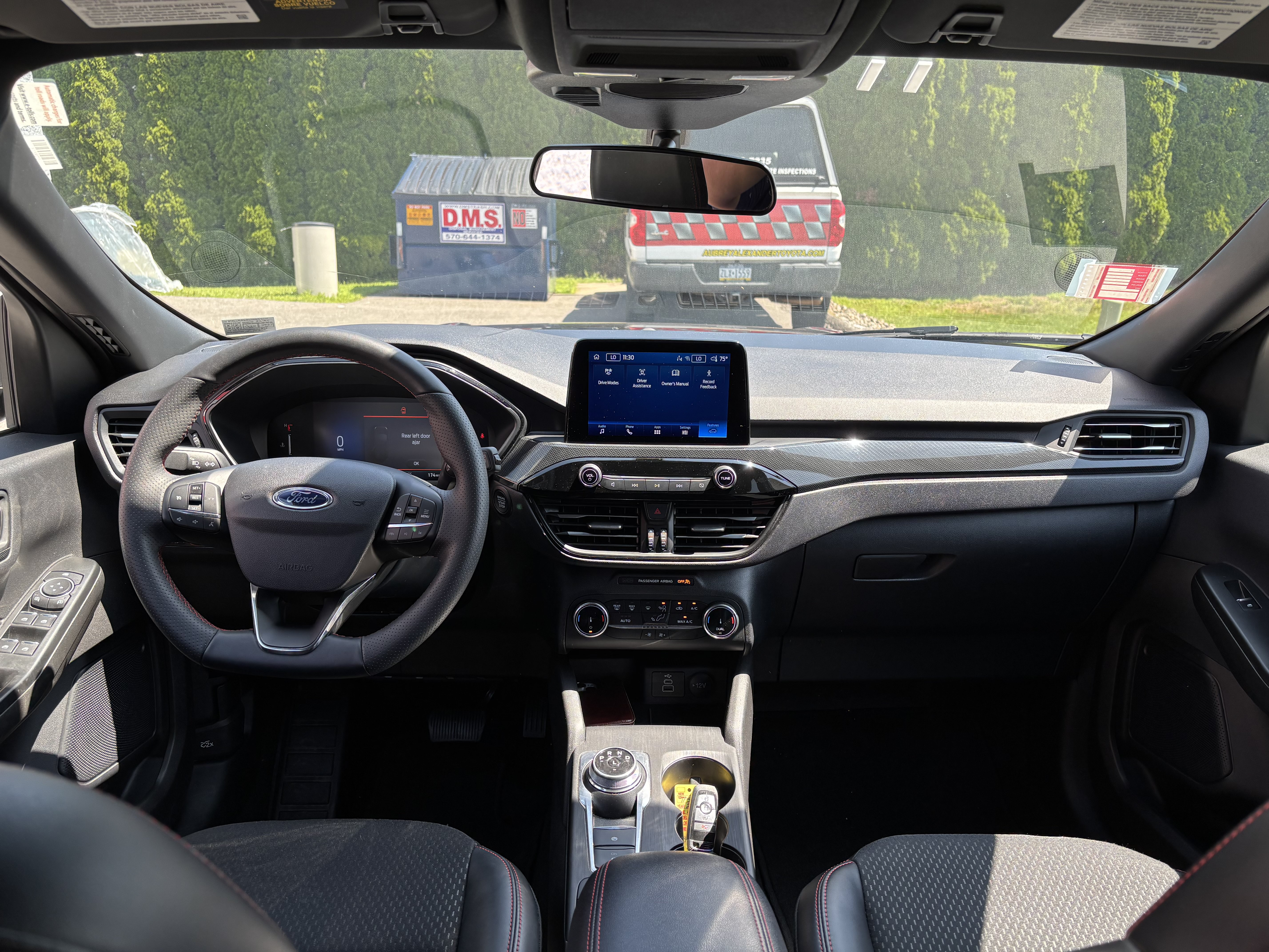 Used 2025 Ford Escape ST-Line AWD/4WD image 15