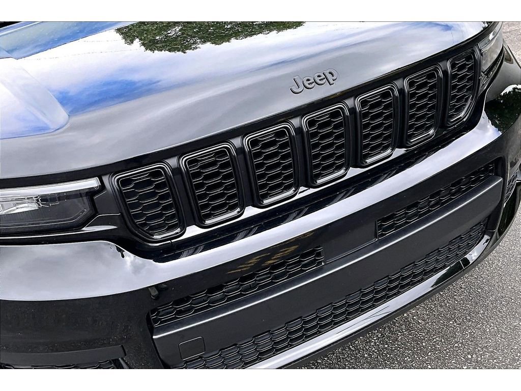 Certified 2024 Jeep Grand Cherokee L Altitude AWD/4WD image 34
