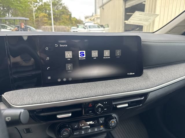 New 2026 Nissan Kicks SV w/ Cold Weather Package FWD image 19