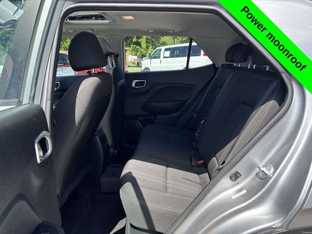 Used 2023 Hyundai Venue SEL FWD image 23