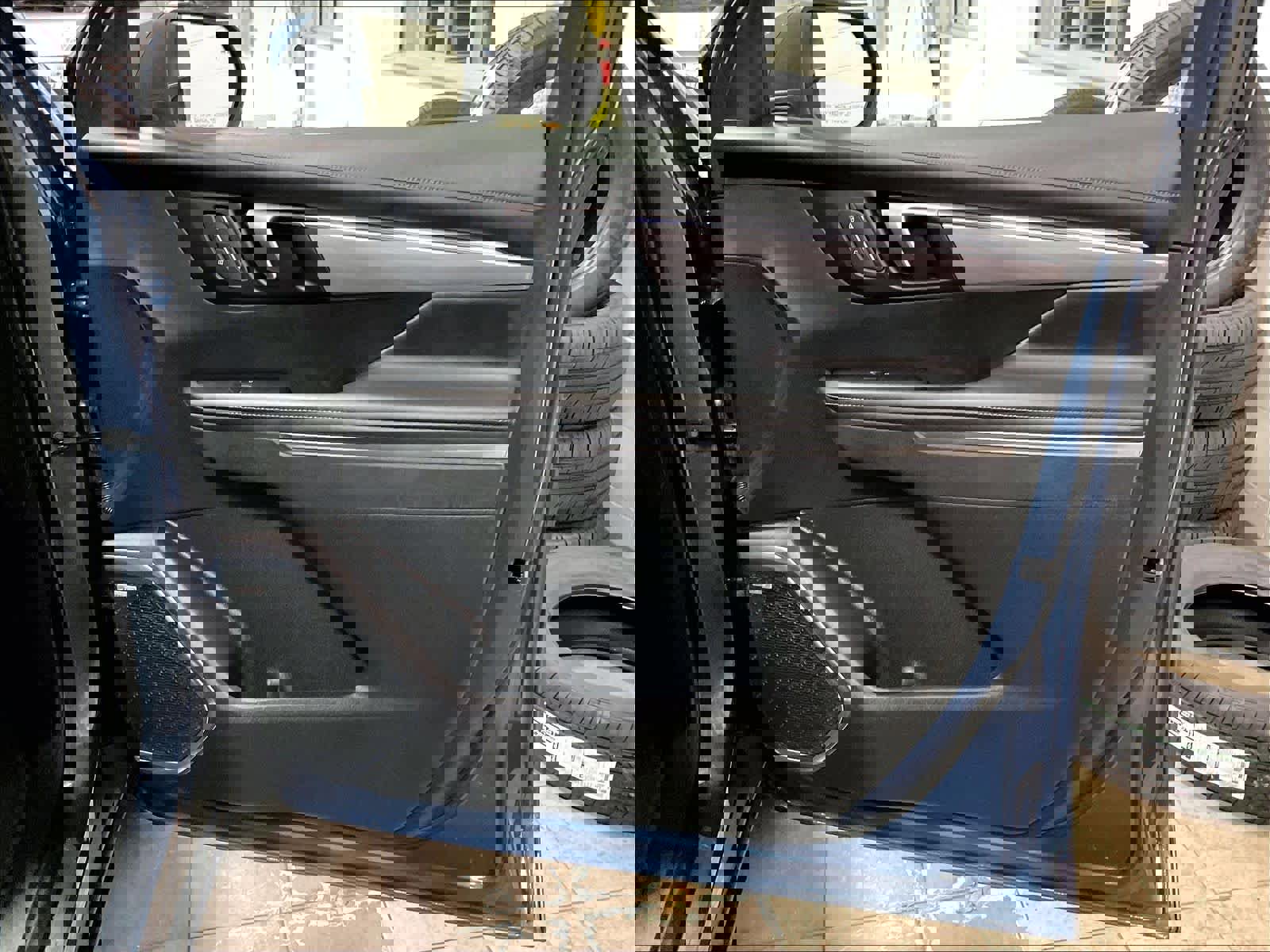 Used 2025 Buick Enclave Preferred image 12